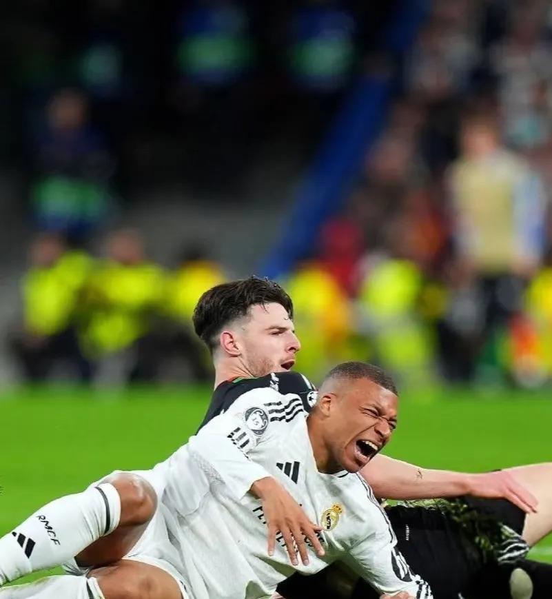 纳达尔焦点对战，姆巴佩与50激战塞尔维亚队分钟，重要助攻胜负难料！赛场气氛高涨的简单介绍-九游