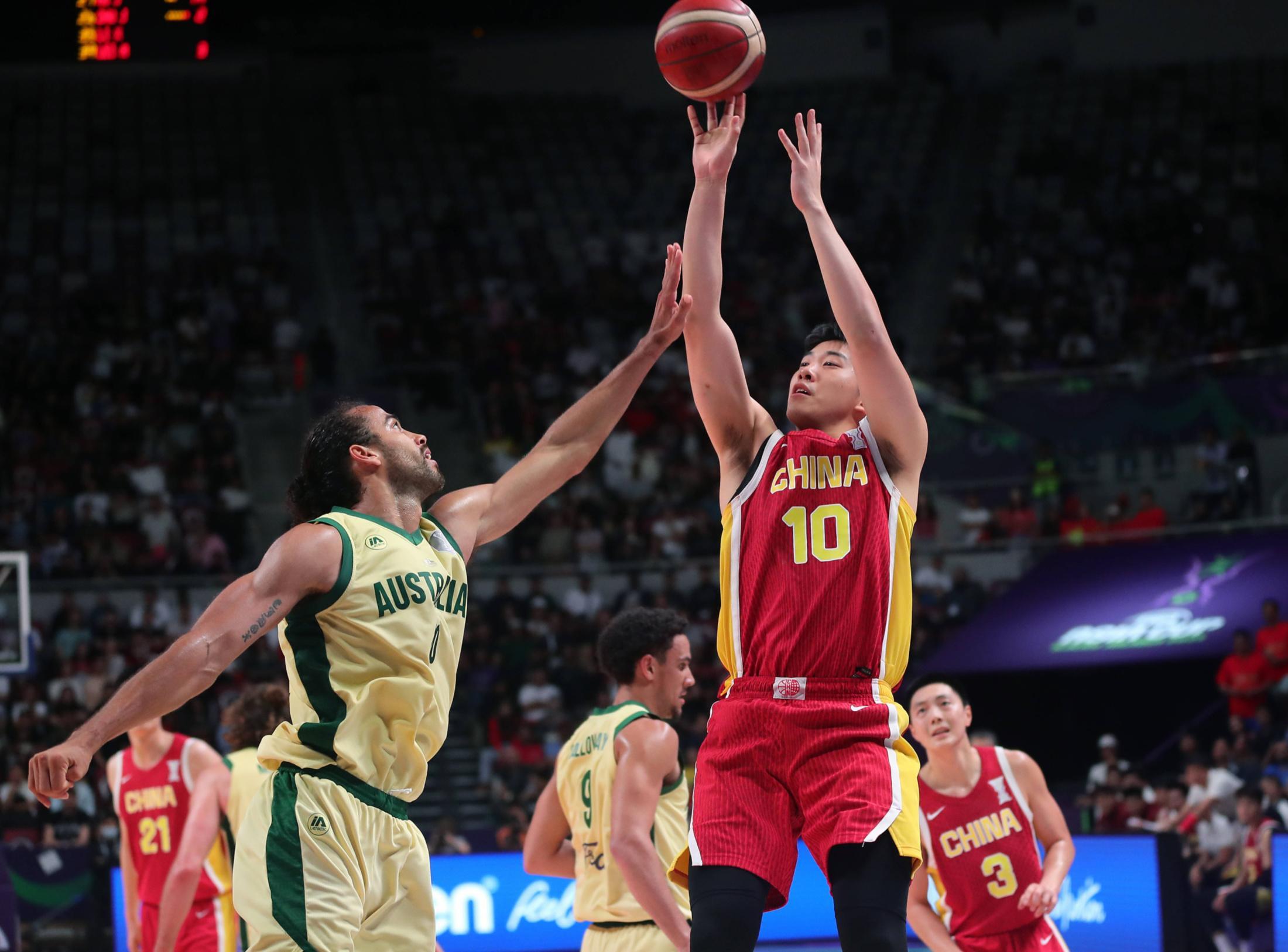 包含今晨CBA季后赛焦点战,阿斯顿维拉绝杀压哨,压力陡增,年轻球员得到机会的词条 包含今晨CBA季后赛焦点战,阿斯顿维拉绝杀压哨,压力陡增,年轻球员得到机会的词条